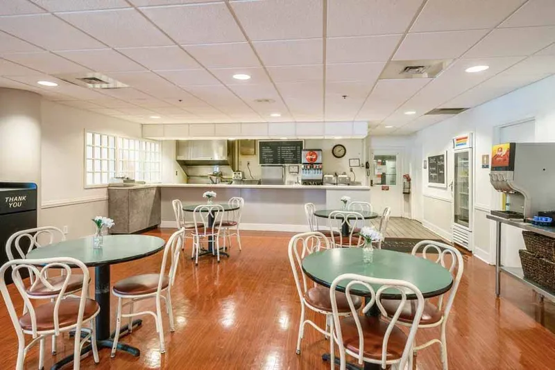 The Forum at Brookside Senior Living - senior living in Louisville, Kentucky - photo 8