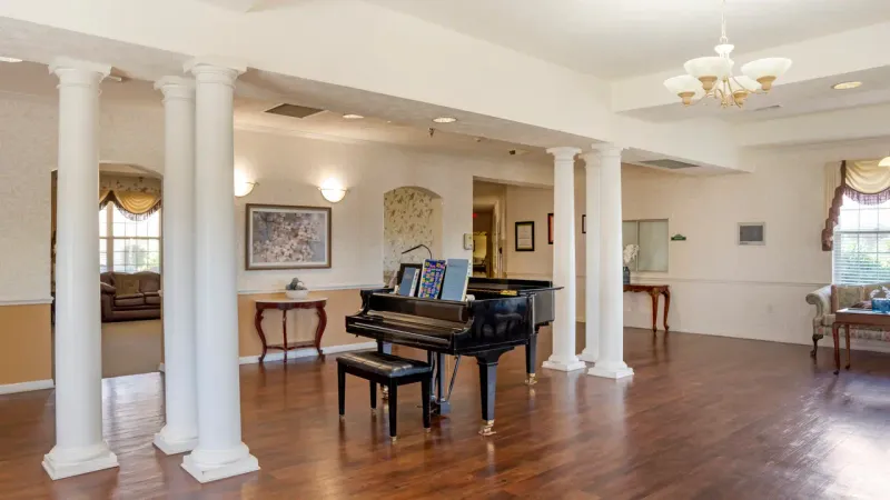 The Gables at Charlton Place - senior living in Deatsville, Alabama - photo 12