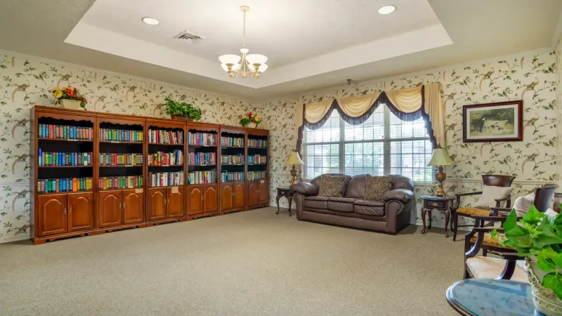 The Gables at Charlton Place - senior living in Deatsville, Alabama - photo 6