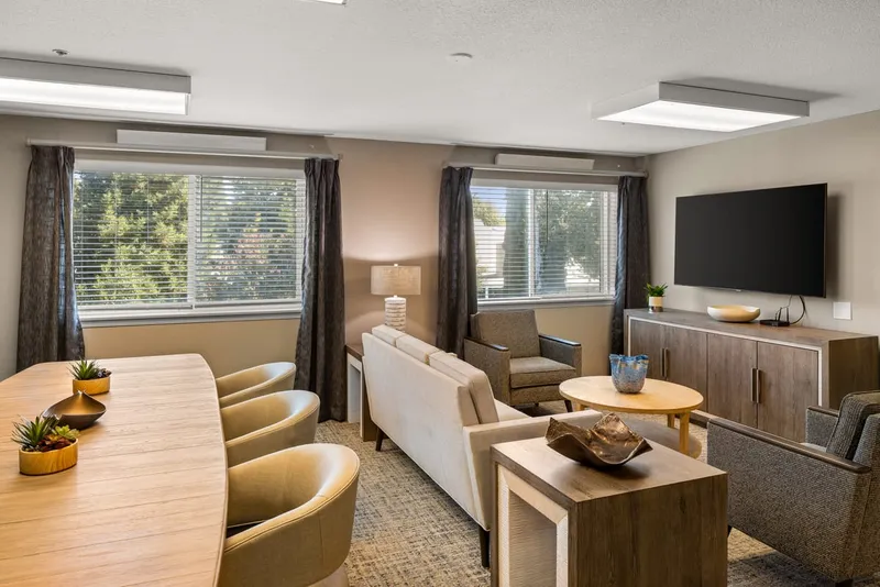 The Hampshire photo 7