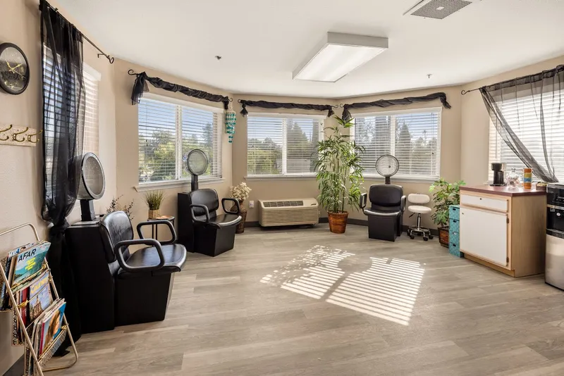 The Hampshire photo 8