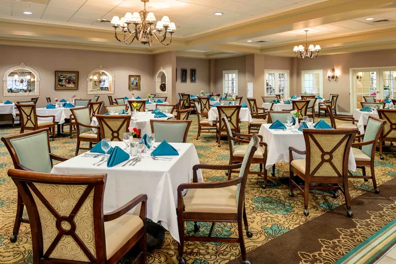 The Heritage Tradition - senior living in Sun City West, Arizona - photo 10