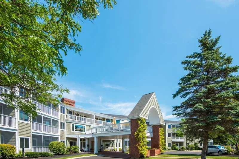 The Highlands photo 3