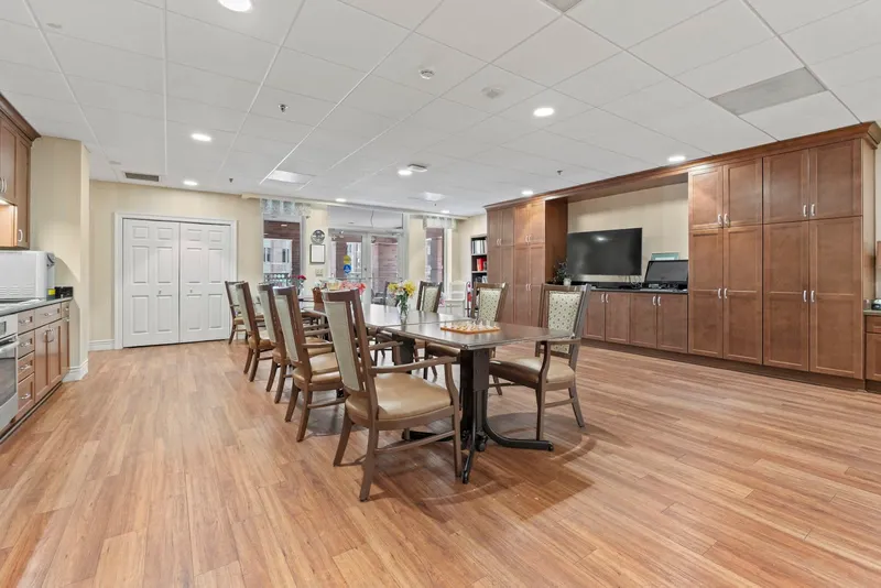 The Jefferson photo 5