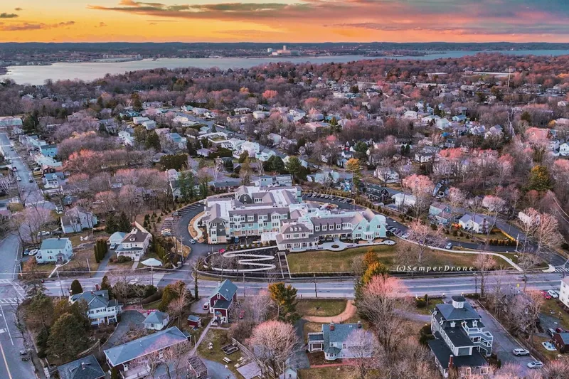 The Mariner photo 10