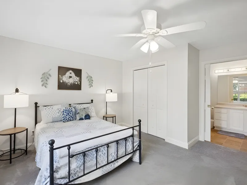 The Neighborhood at Grove Park photo 7