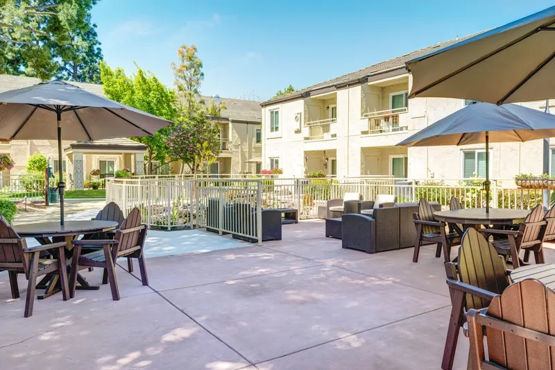 The Oaks at Inglewood photo 2