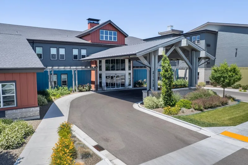 The Pointe at Meridian photo 2