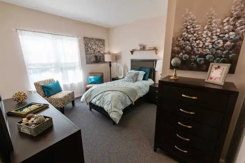 The Pointe Lodge and Place - senior living in Newark, Delaware - photo 9