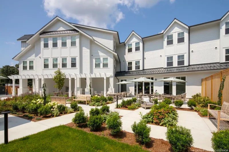 The Residence at Bedford photo 9