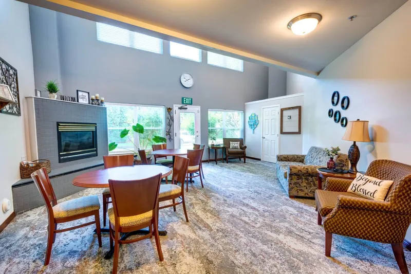 The Suites Assisted Living and Memory Care - senior living in Grants Pass, Oregon - photo 12