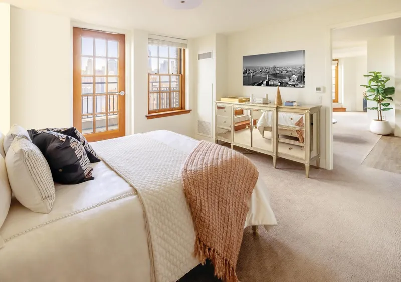 The Watermark at Brooklyn Heights