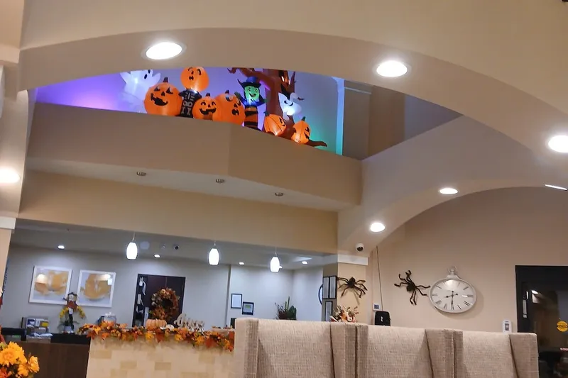 Thunderbird Senior Assisted Living & Memory Care photo 7