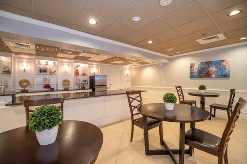 Tuscany Heights Senior Living - senior living in Naples, Florida - photo 4