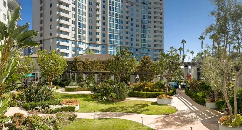 Vi at La Jolla Village - senior living in San Diego, California - photo 4