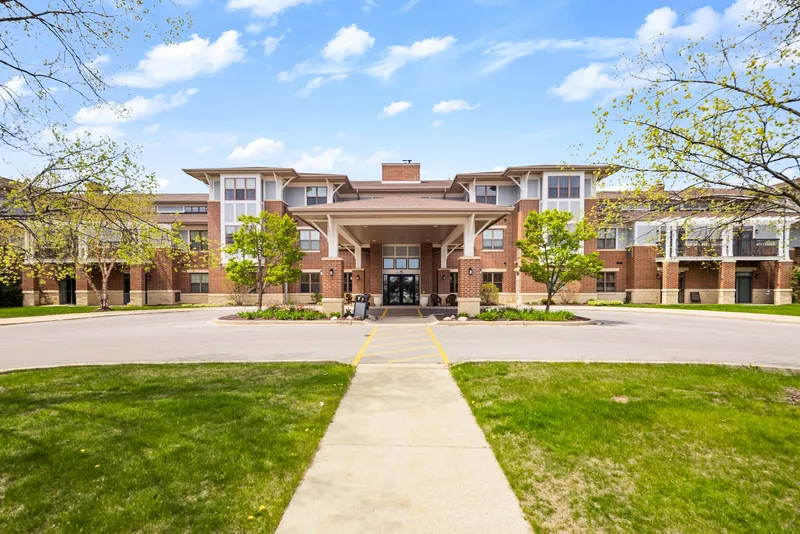 Village at the Falls photo 3