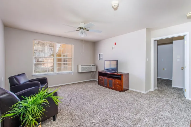 Vista Pointe at Lake Havasu City photo 4