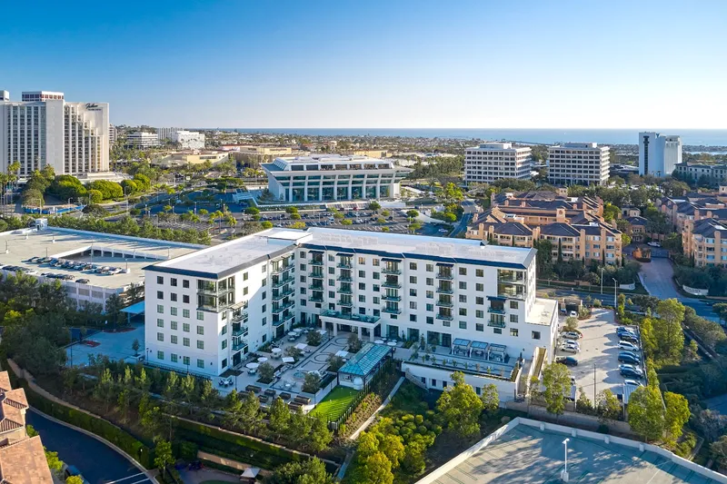 Vivante Newport Center photo 5