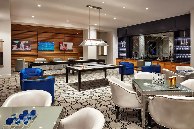 Vivante Newport Center photo 6