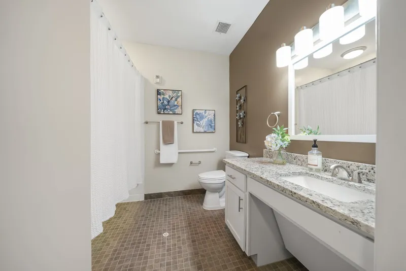 Waltonwood Twelve Oaks photo 6