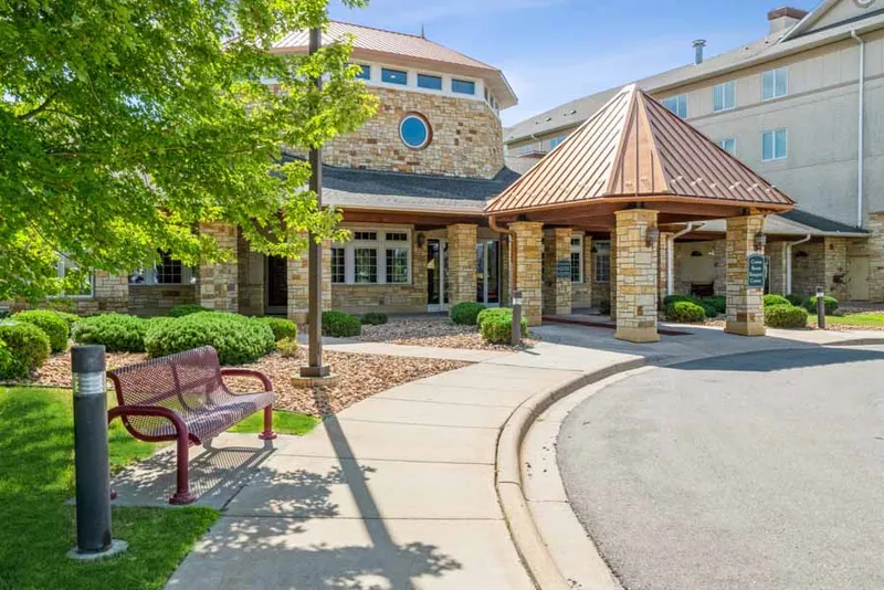 Wellstead Lodge and Place Senior Living - senior living in Rogers, Minnesota - photo 2