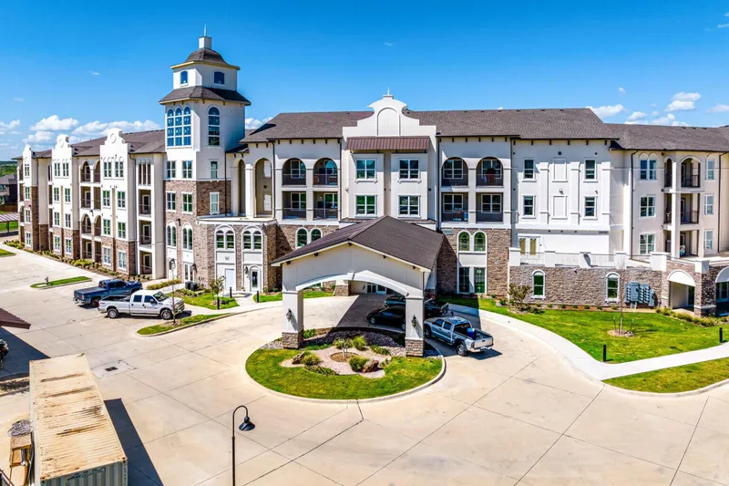Wilshire Senior Living - senior living in Burleson, Texas - photo 10