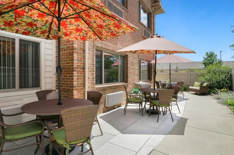 Windward Pointe Senior Living photo 8