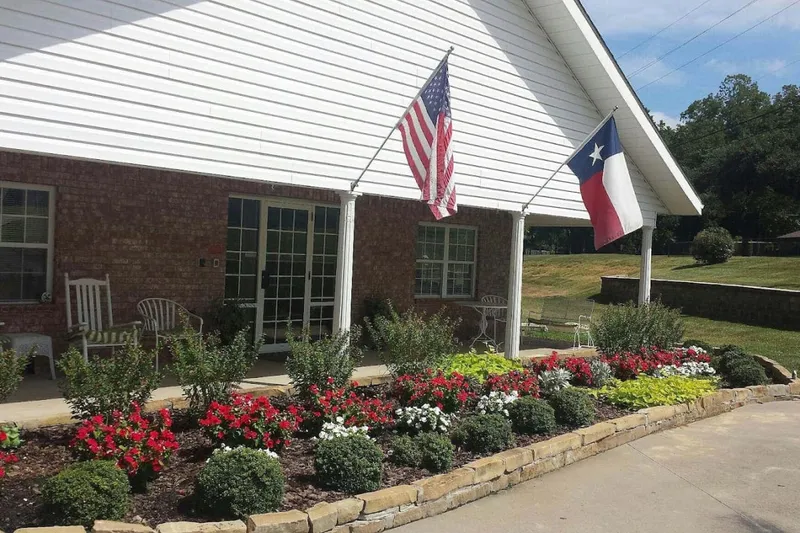 Winkler Court photo 8