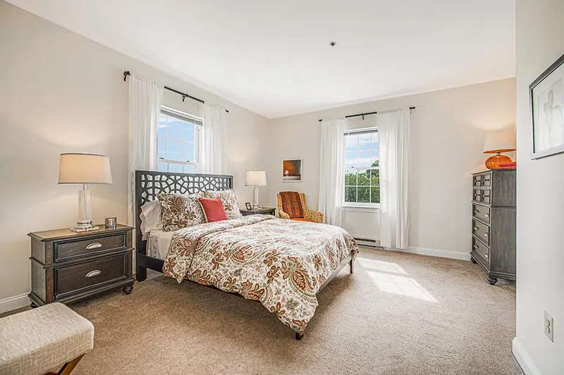 Woodbury Mews photo 5