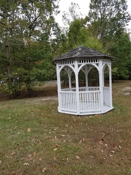 Woodview Estates photo 3