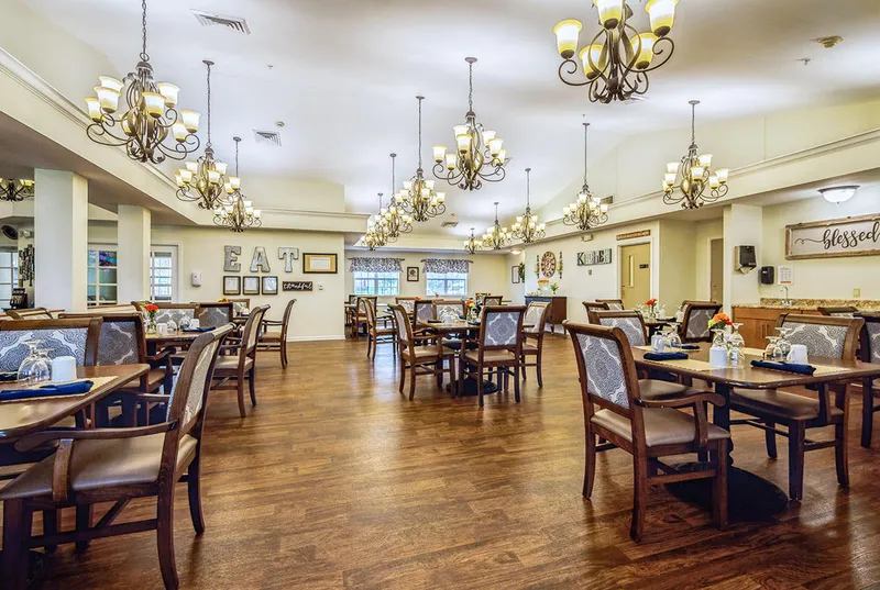 Worthington Place photo 3